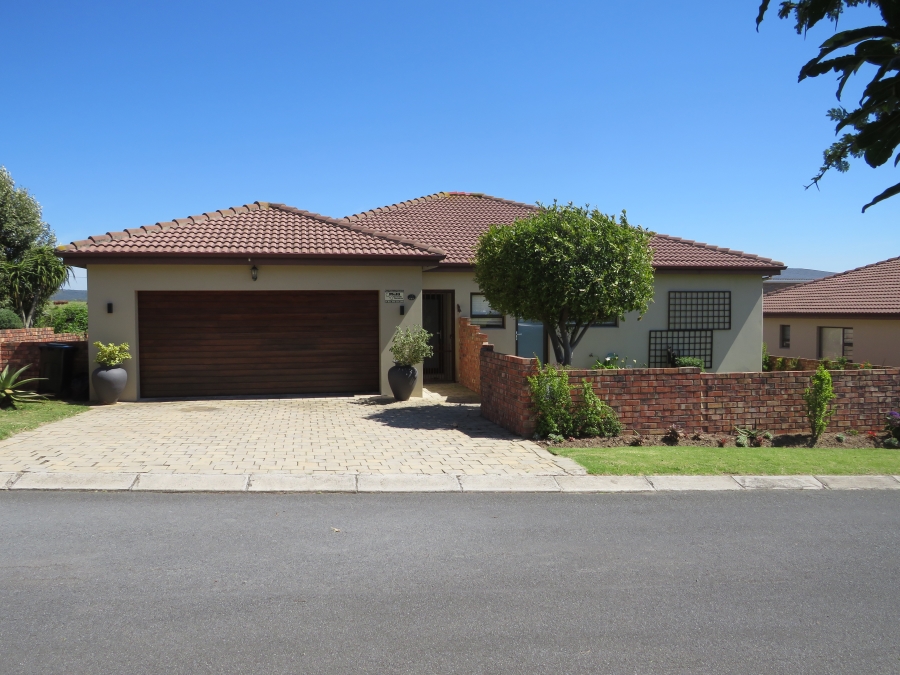 3 Bedroom Property for Sale in Emerald Heights Eastern Cape